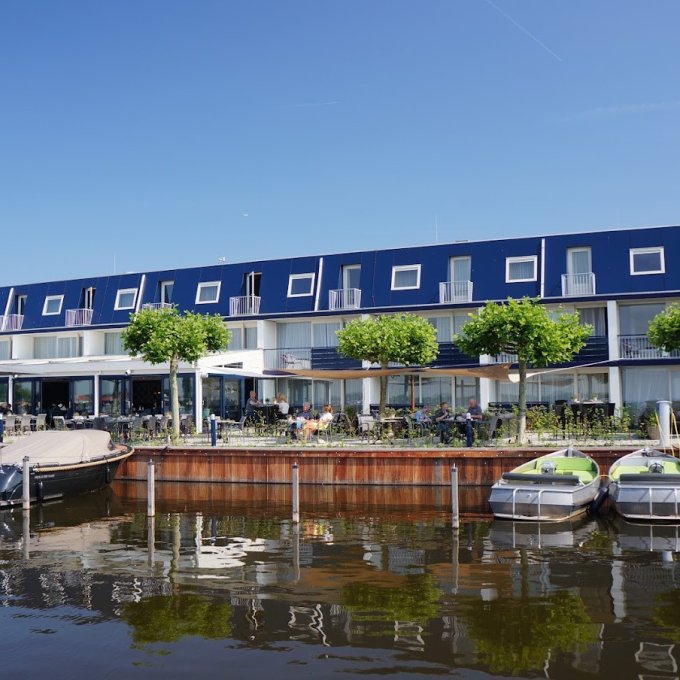 Bedrijfsuitje met varen
