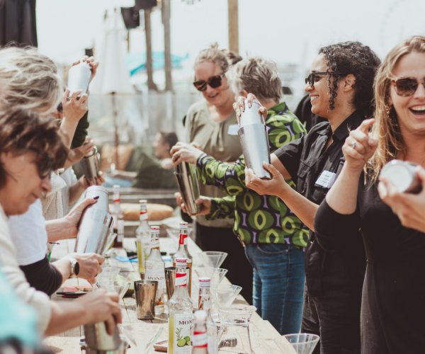 cocktail shaken workshop